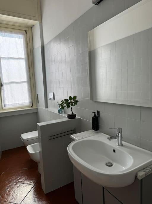 ミラノPonthouse: Navigli, Iulm, Romoloアパートメント エクステリア 写真