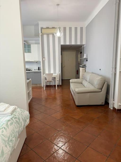 ミラノPonthouse: Navigli, Iulm, Romoloアパートメント エクステリア 写真