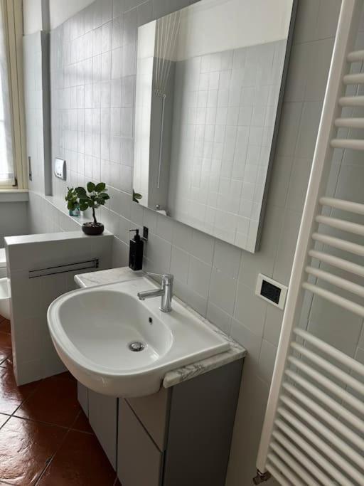 ミラノPonthouse: Navigli, Iulm, Romoloアパートメント エクステリア 写真